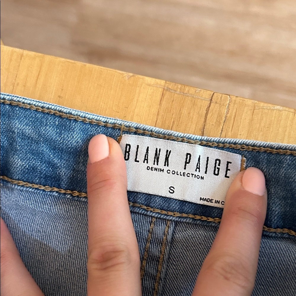 Women's Flared Blue Jeans - Picture 2 of 5